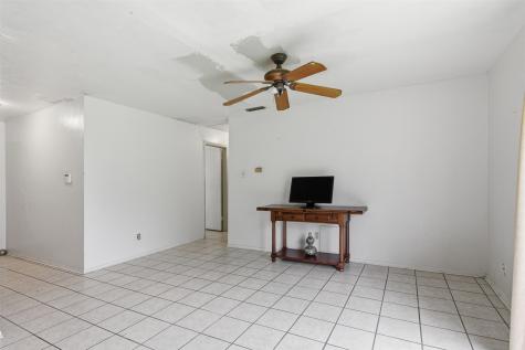 6435 Moonhill Drive Dallas TX 75241