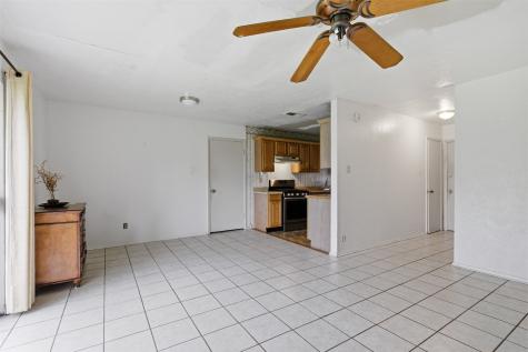 6435 Moonhill Drive Dallas TX 75241