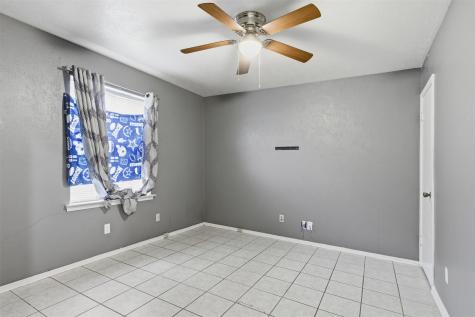 6435 Moonhill Drive Dallas TX 75241