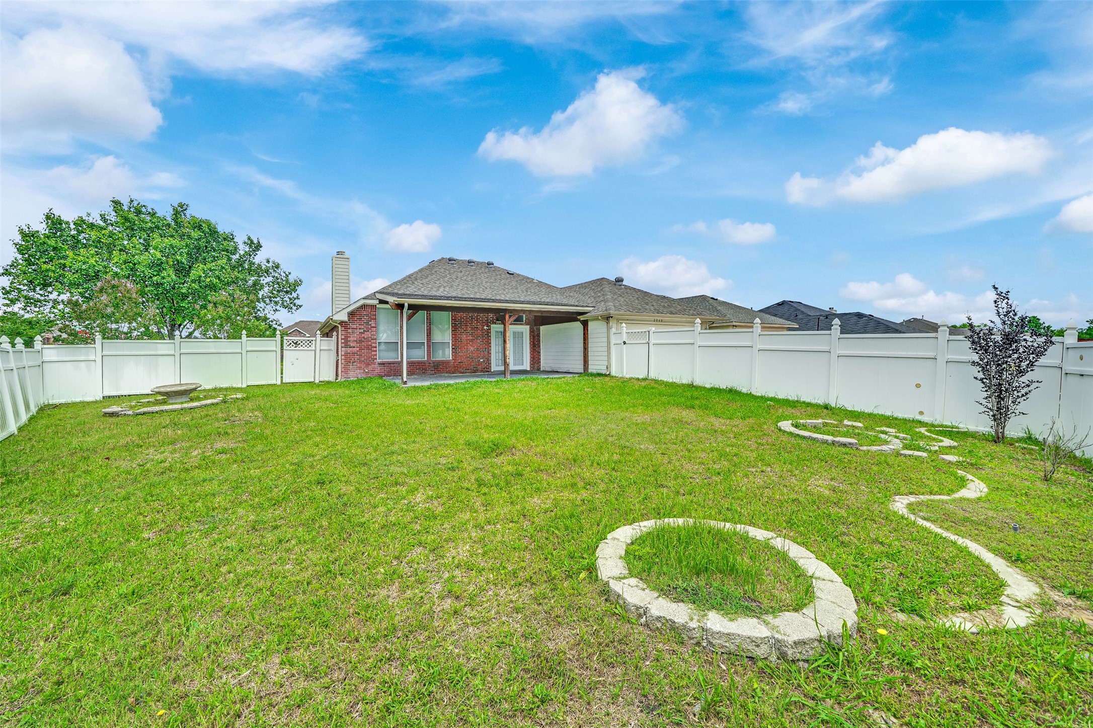 2068 Pecan Creek Drive Mesquite TX 75181