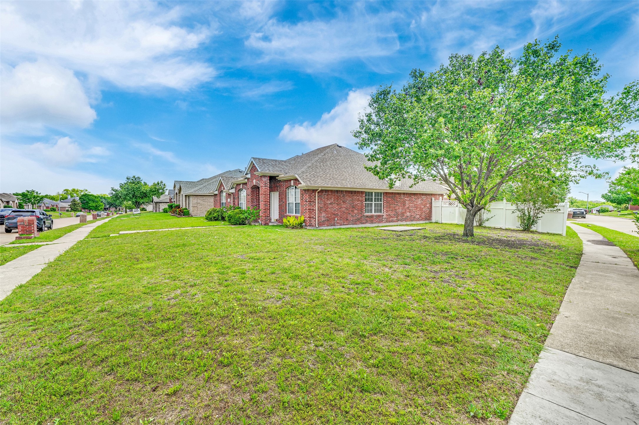 2068 Pecan Creek Drive Mesquite TX 75181