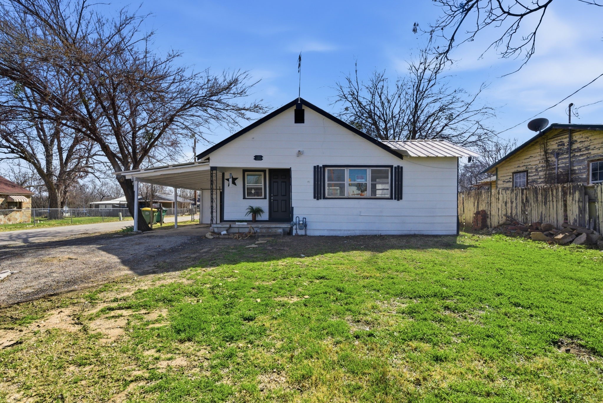 116 E Lipan Drive Lipan TX 76462