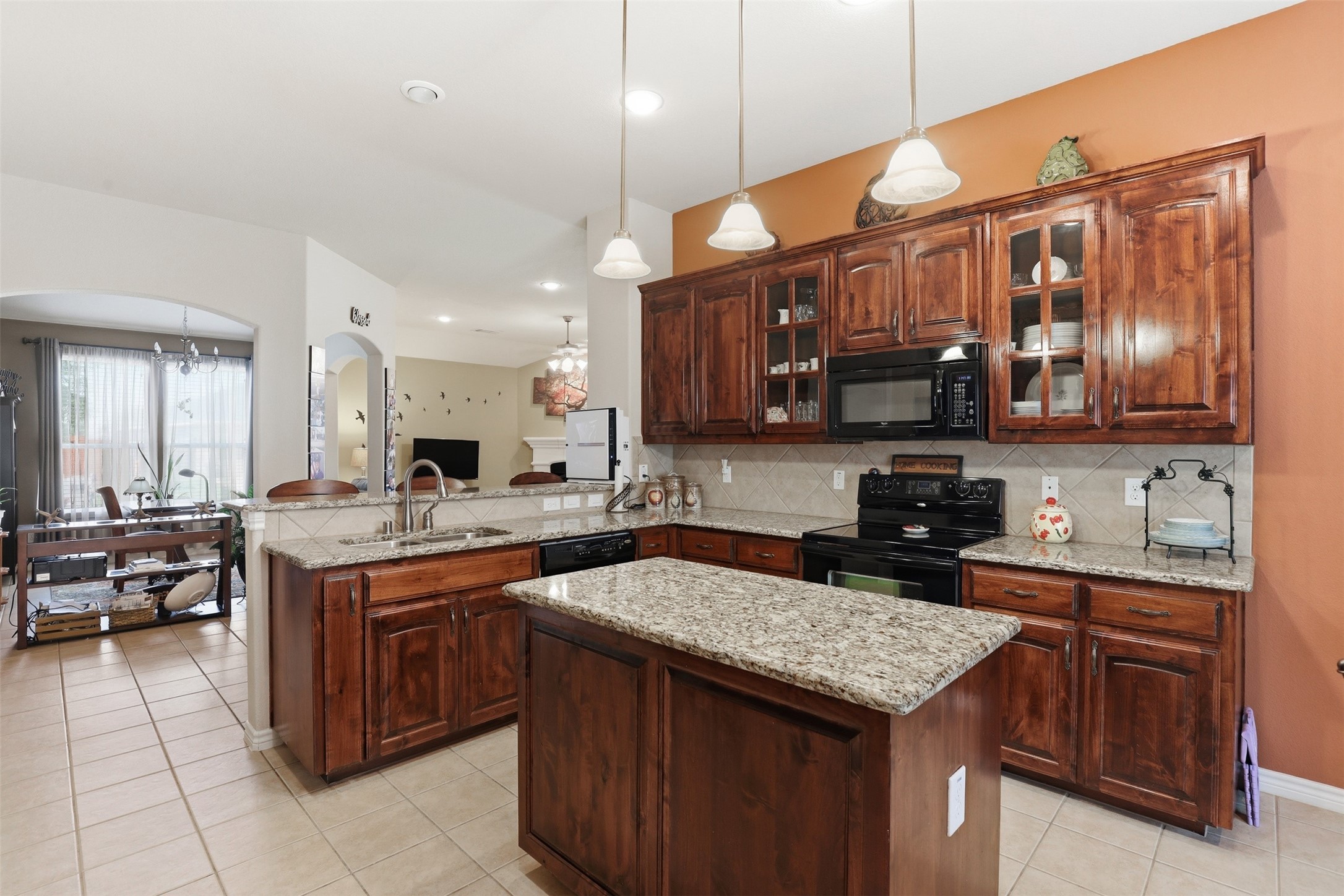 436 Millbrook Lane Fort Worth TX 76036
