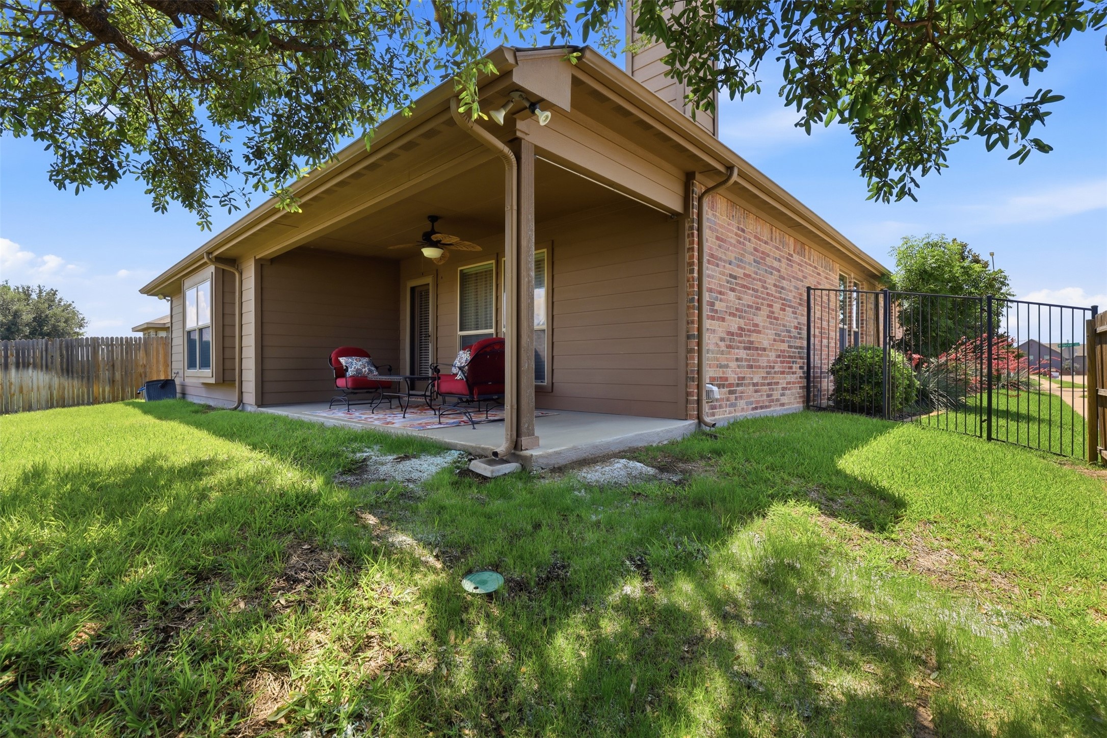 436 Millbrook Lane Fort Worth TX 76036