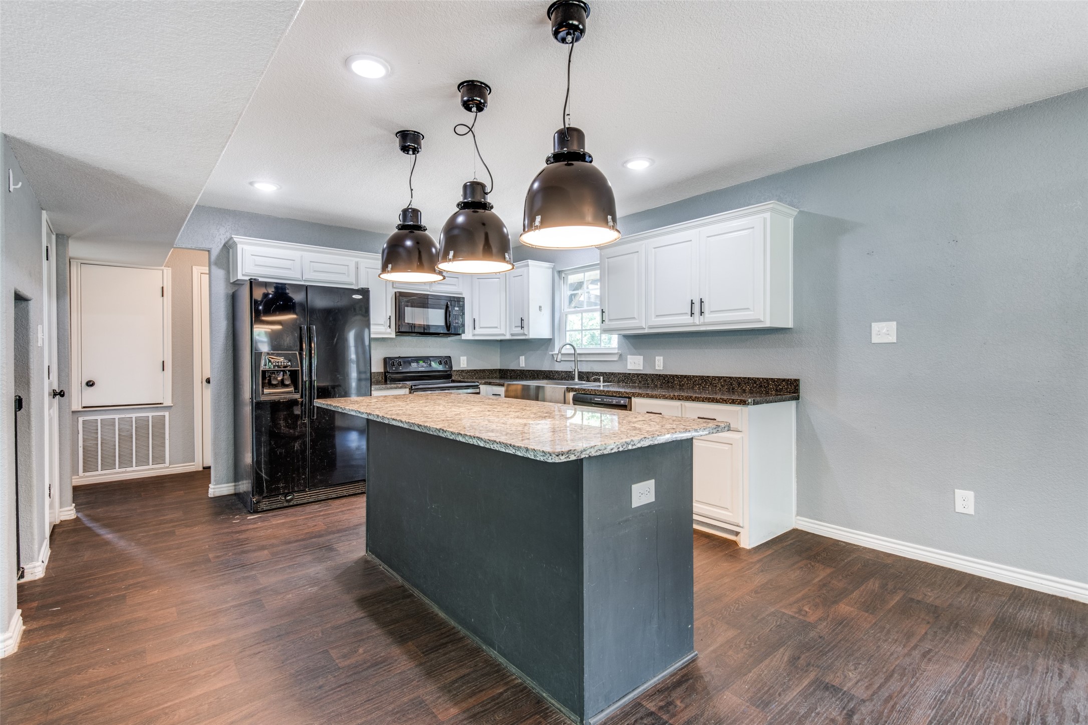 200 Lakeside Drive West Tawakoni TX 75474