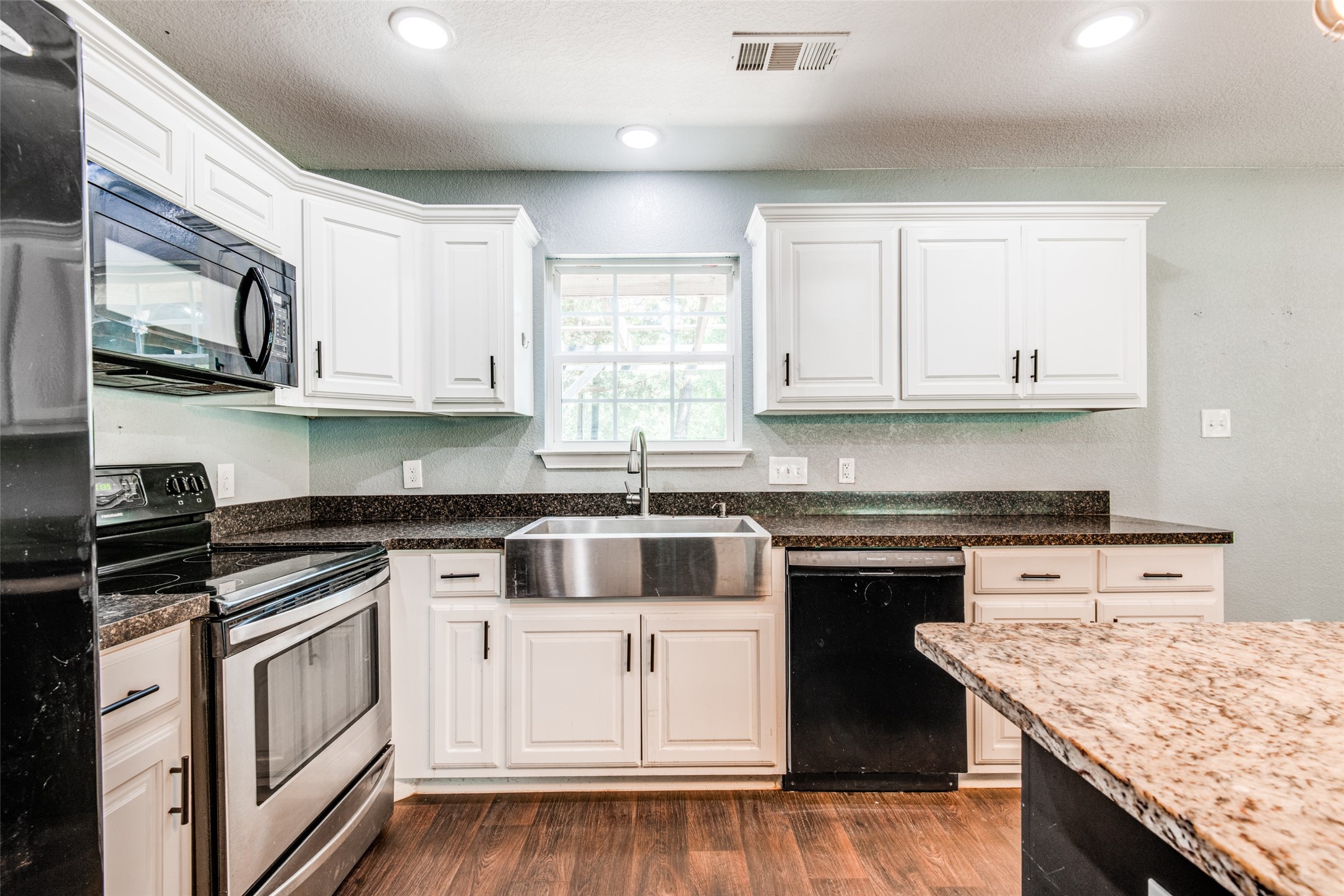 200 Lakeside Drive West Tawakoni TX 75474