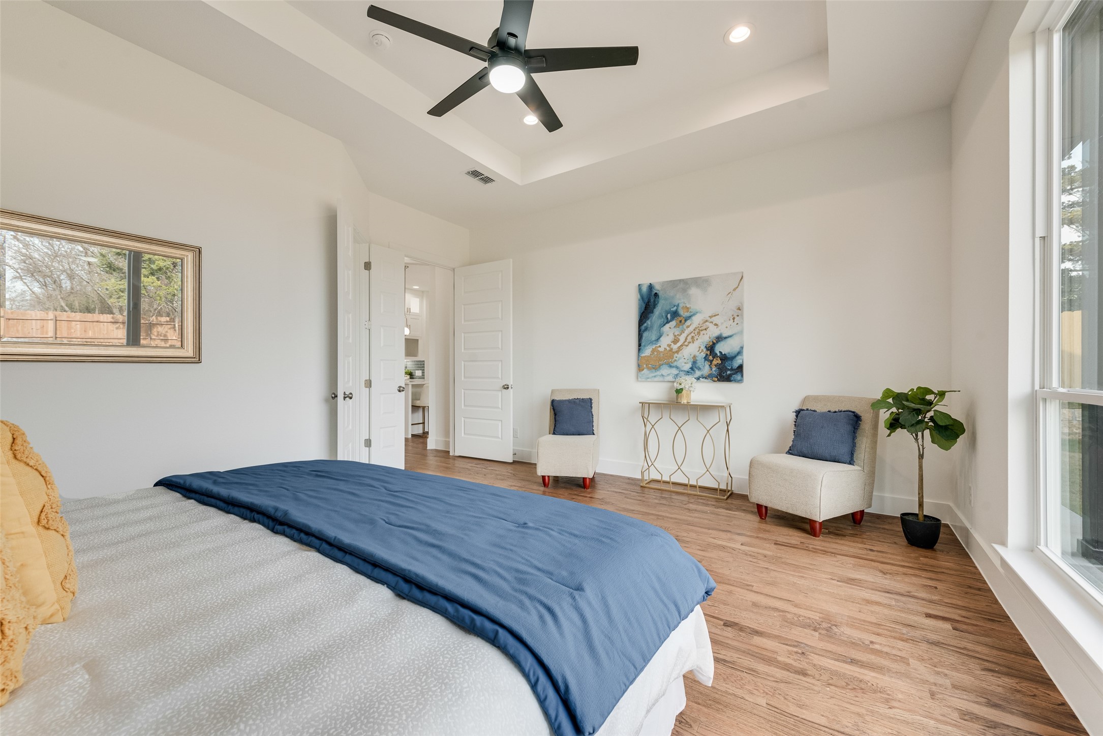 539 W Laureland Road Dallas TX 75232