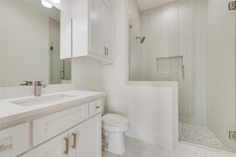 539 W Laureland Road Dallas TX 75232