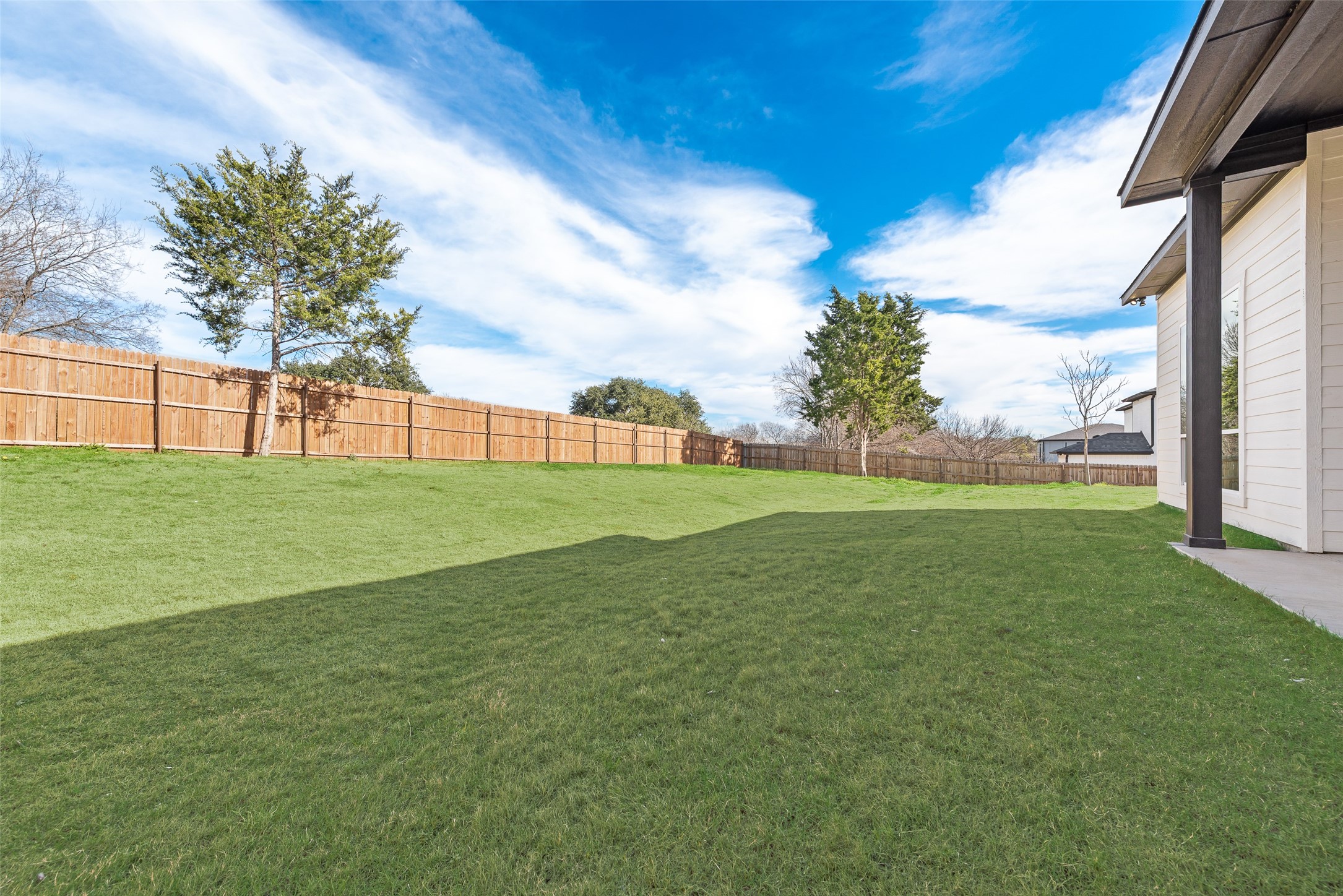 539 W Laureland Road Dallas TX 75232