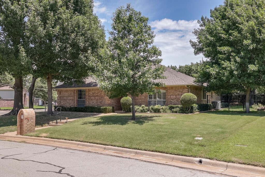 5125 Conchos Trail Arlington TX 76017