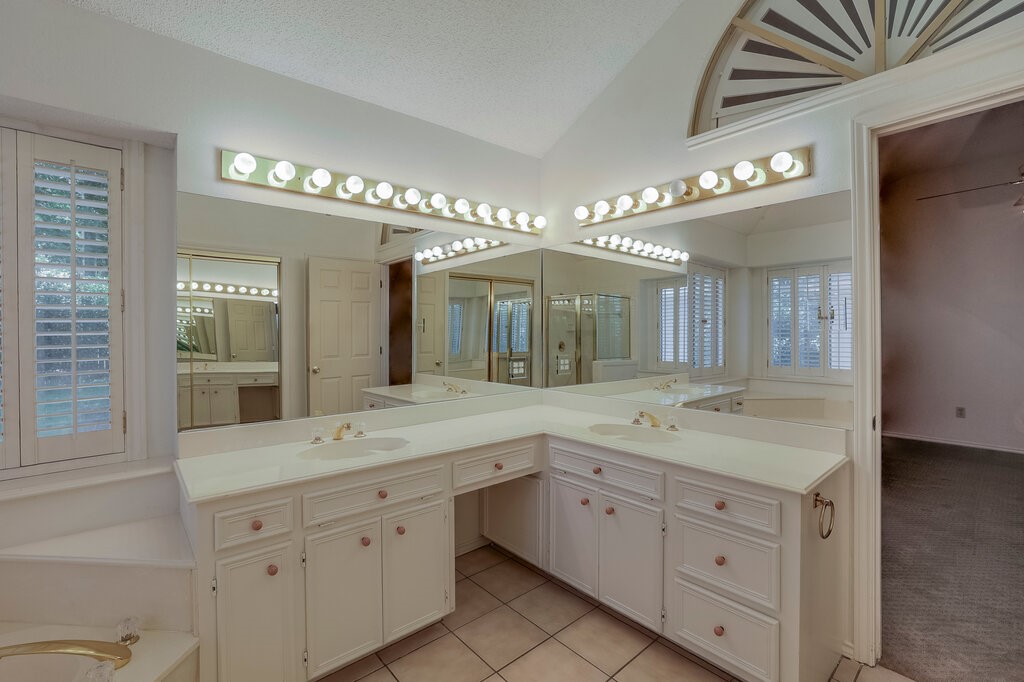 5125 Conchos Trail Arlington TX 76017