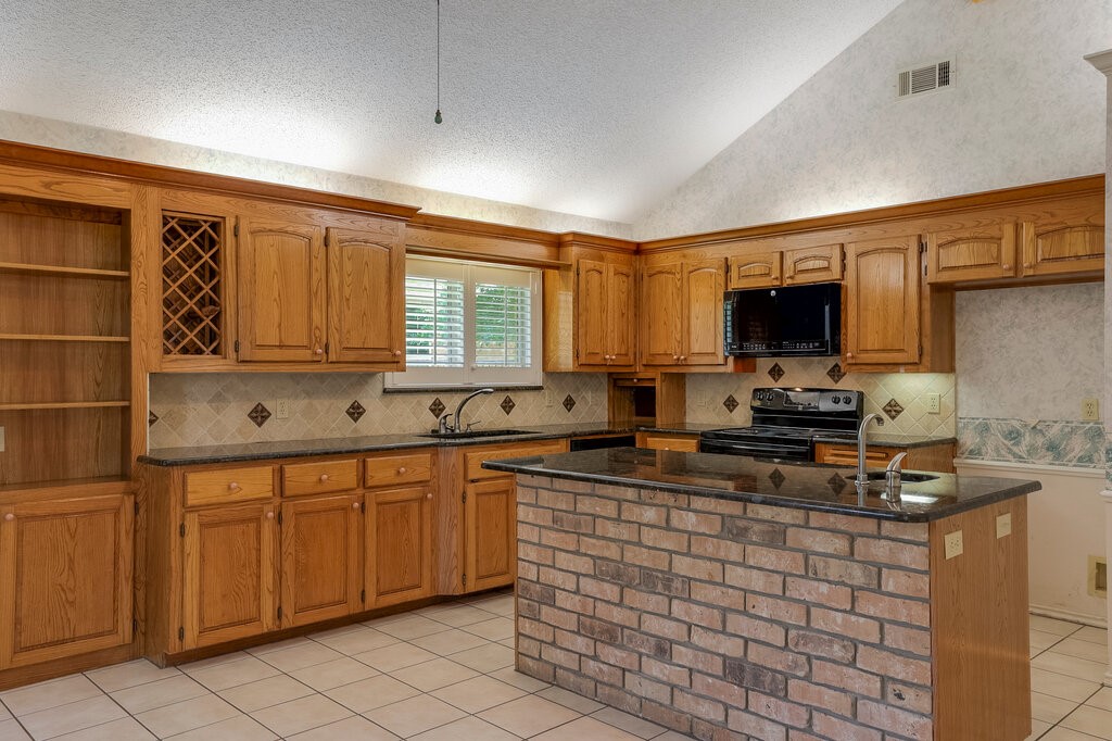 5125 Conchos Trail Arlington TX 76017