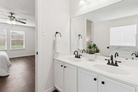 9704 George Washington Drive Mckinney TX 75072