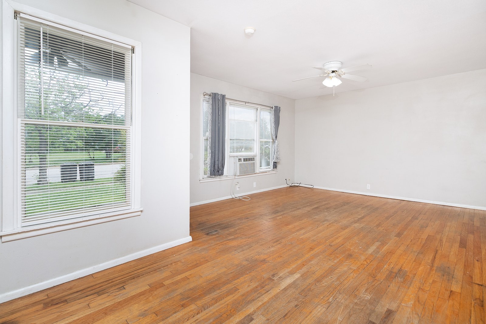 1928 S Walnut Street Brady TX 76825