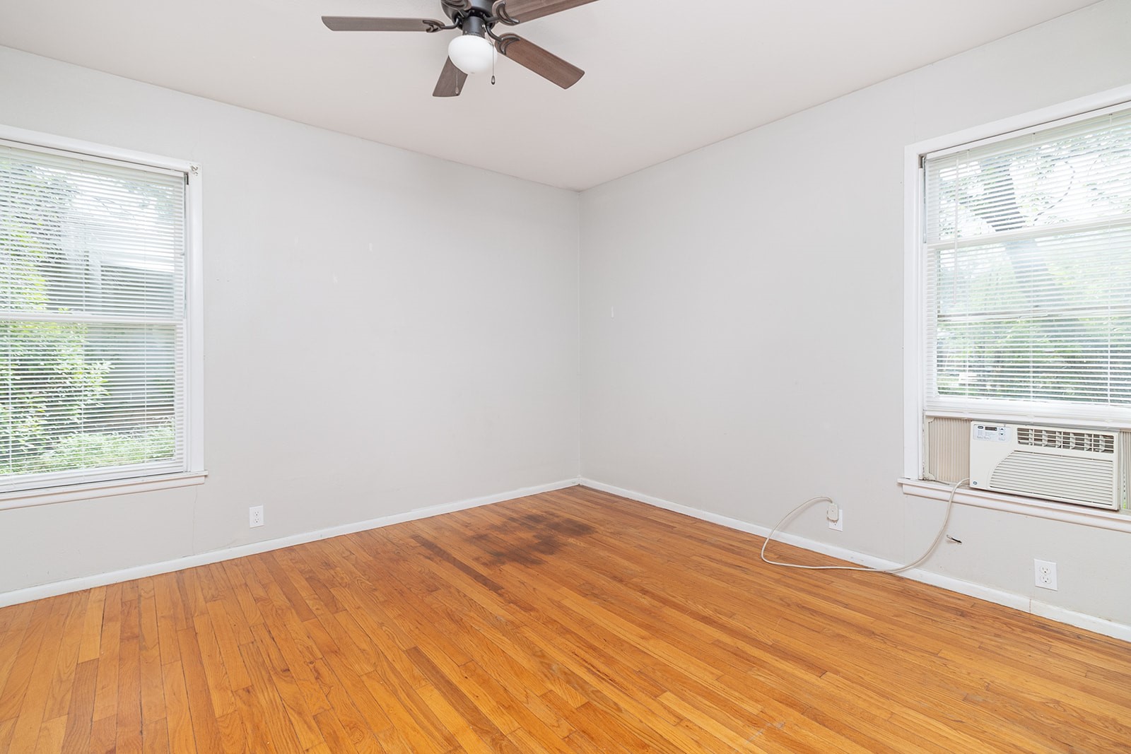 1928 S Walnut Street Brady TX 76825