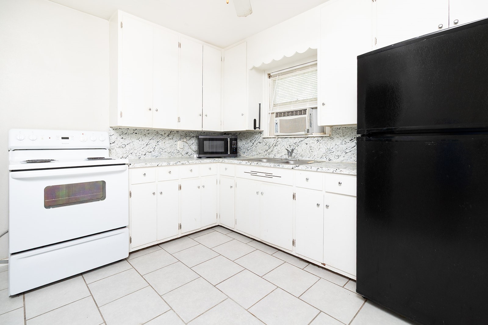 1928 S Walnut Street Brady TX 76825