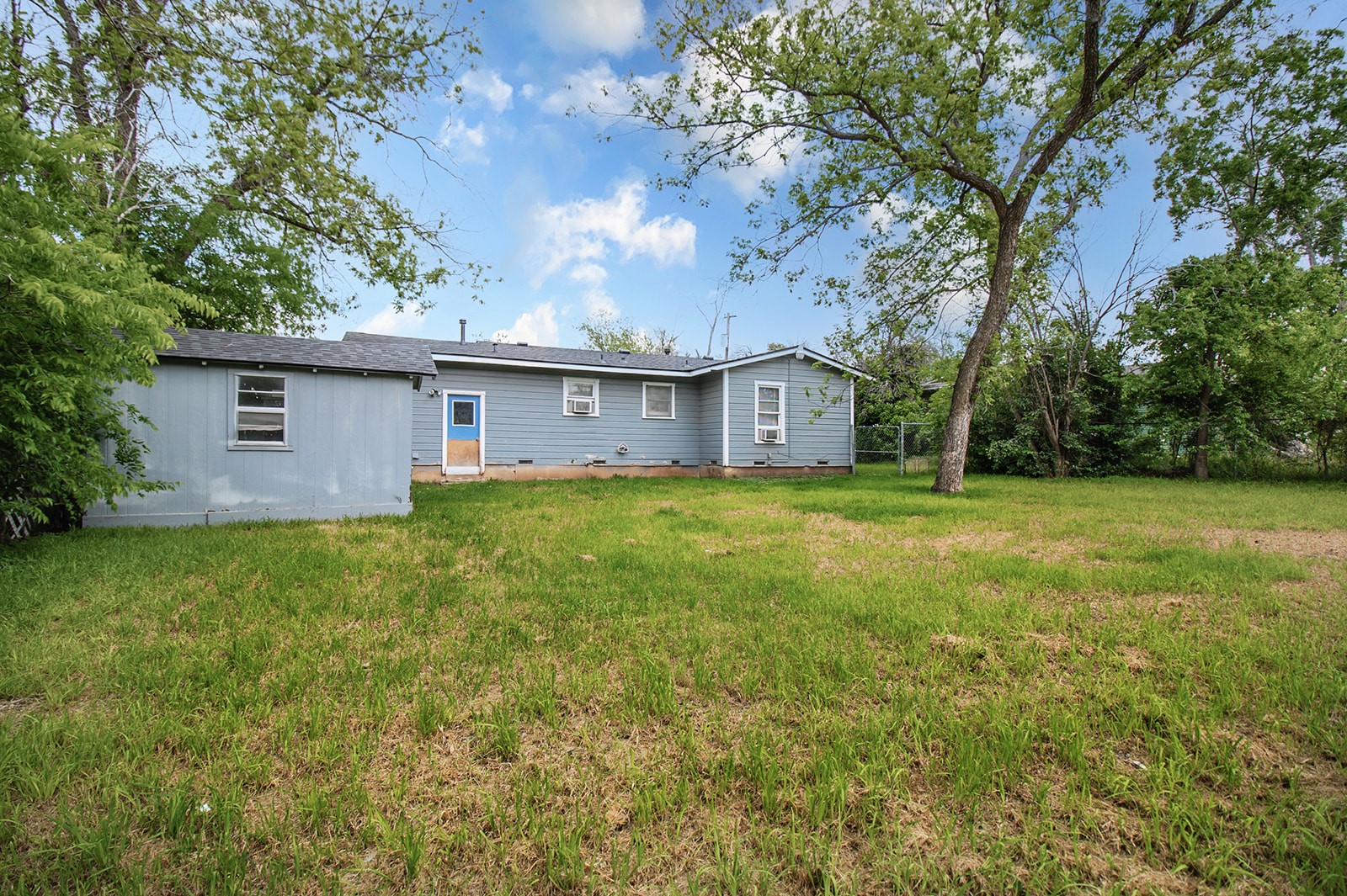 1928 S Walnut Street Brady TX 76825