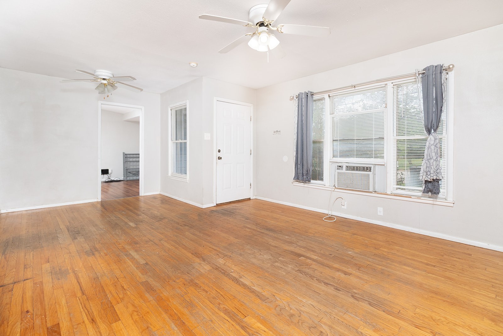 1928 S Walnut Street Brady TX 76825