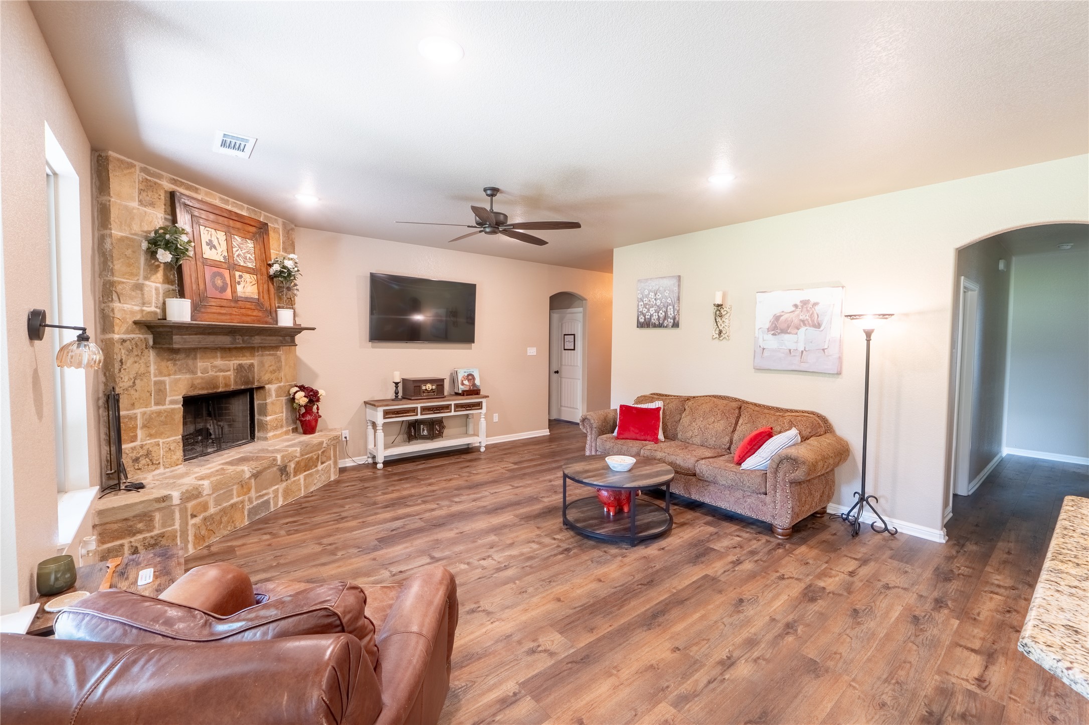 160 Oakwood Hills Drive Paradise TX 76073