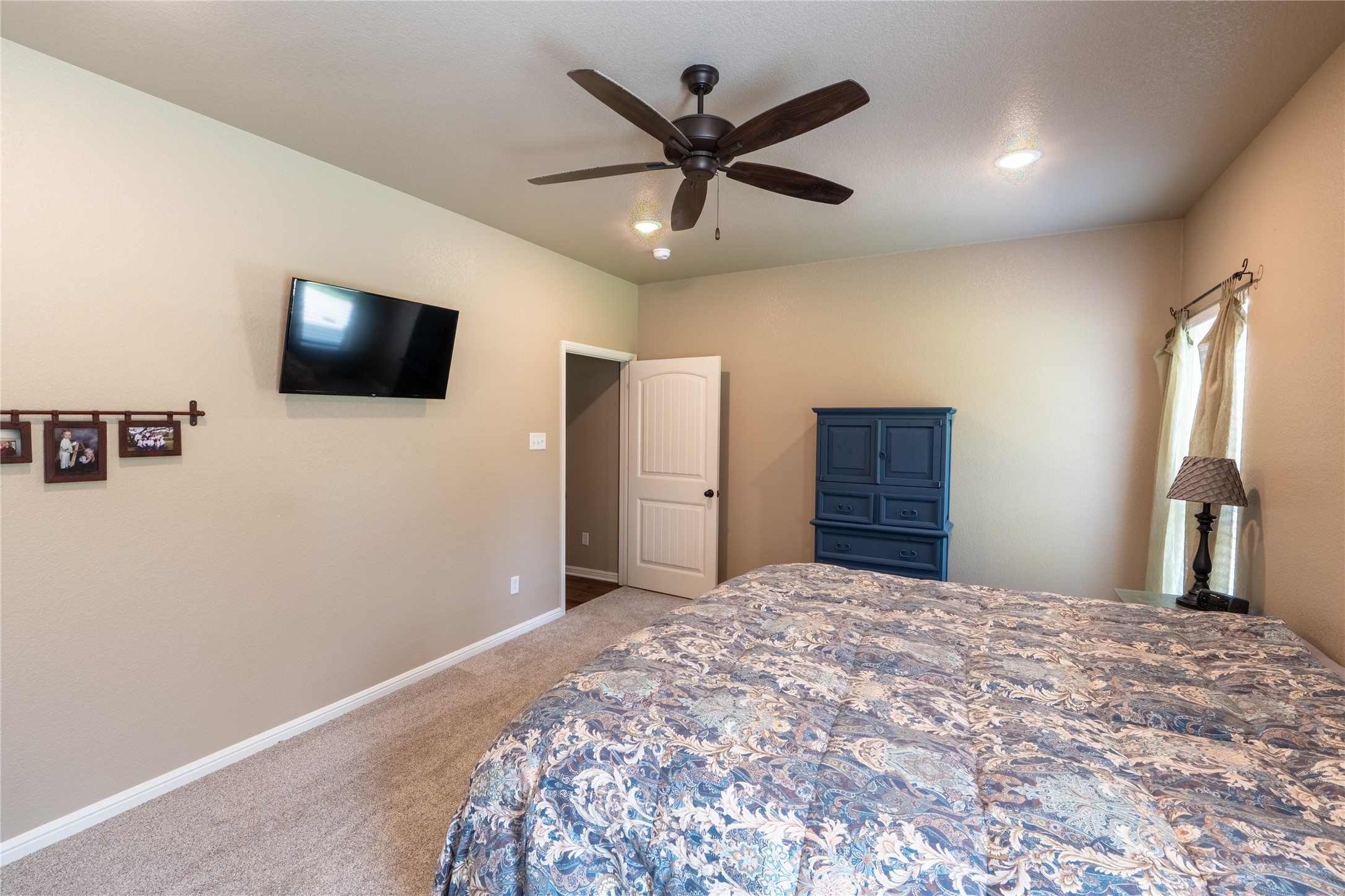 160 Oakwood Hills Drive Paradise TX 76073