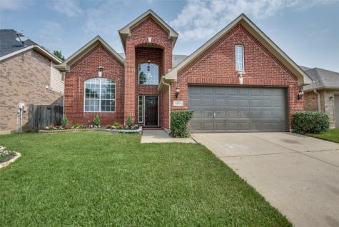 1611 Wood Ridge Court Corinth TX 76210