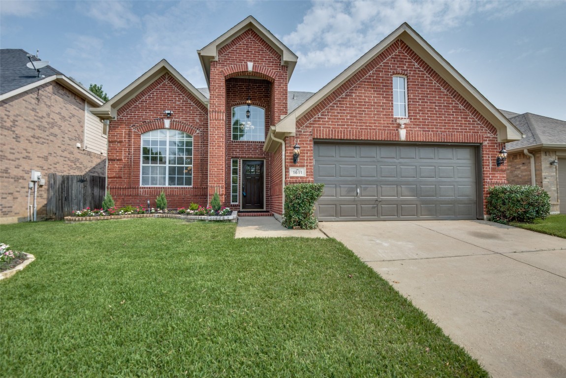 1611 Wood Ridge Court Corinth TX 76210