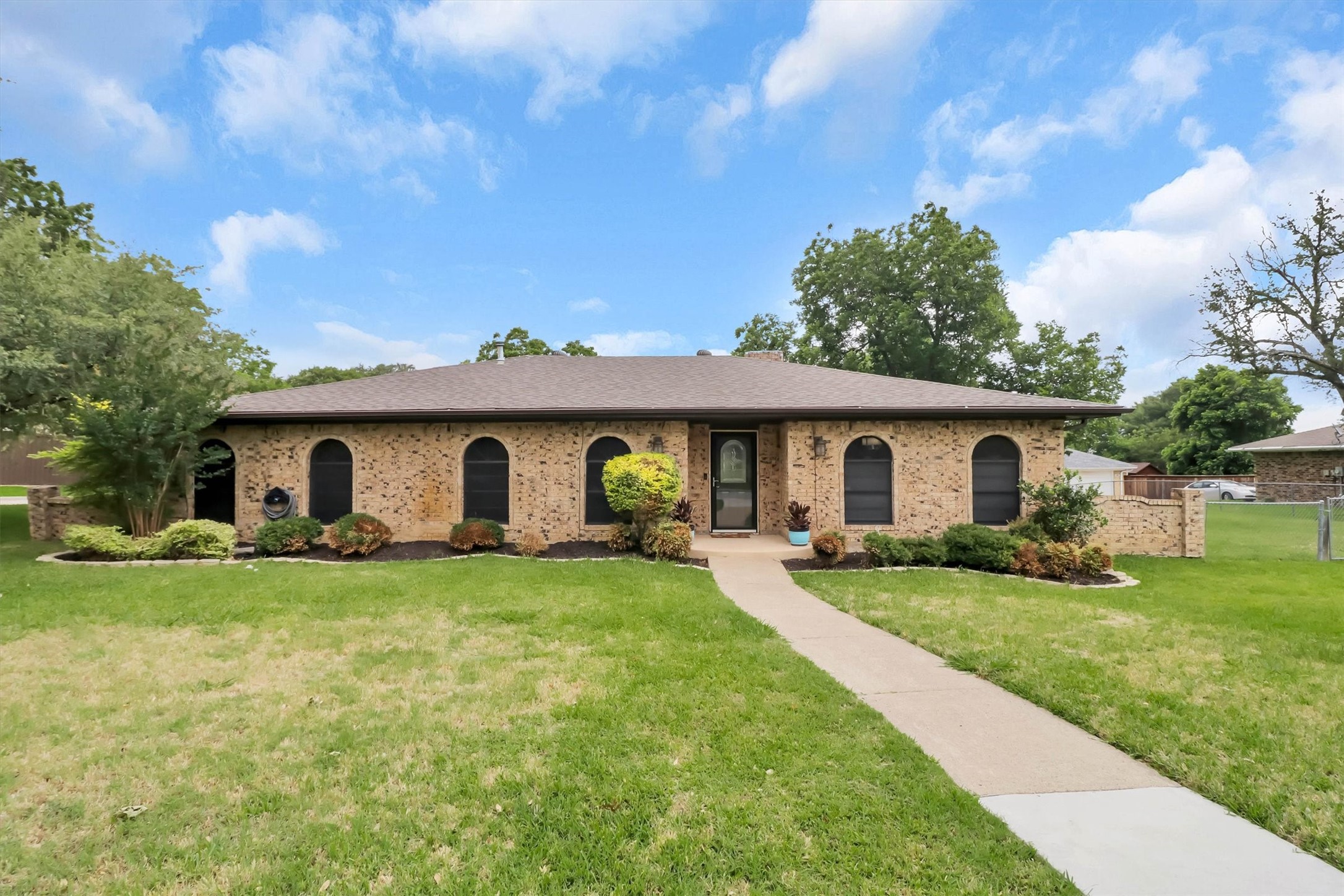 1414 British Boulevard Grand Prairie TX 75050