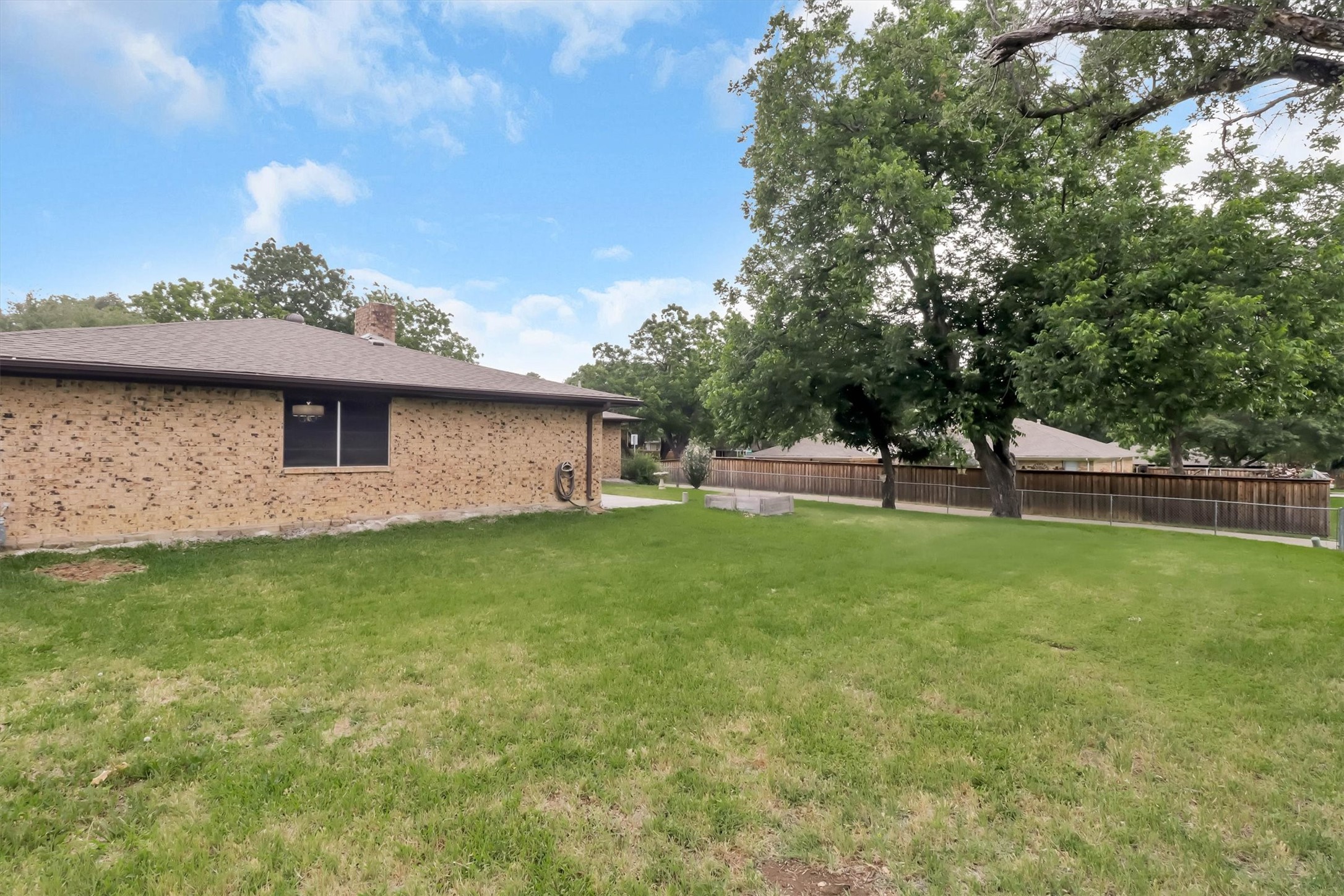 1414 British Boulevard Grand Prairie TX 75050