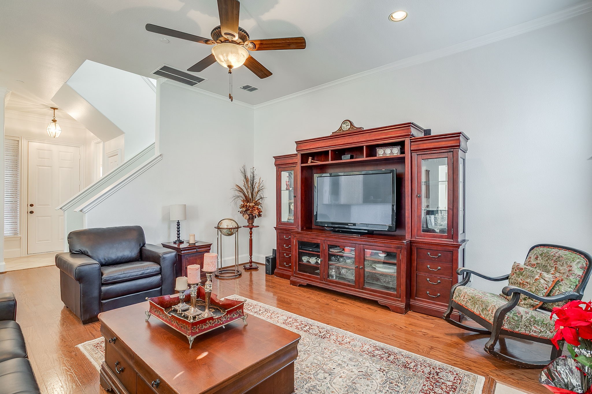 8216 Dogwood Lane Irving TX 75063