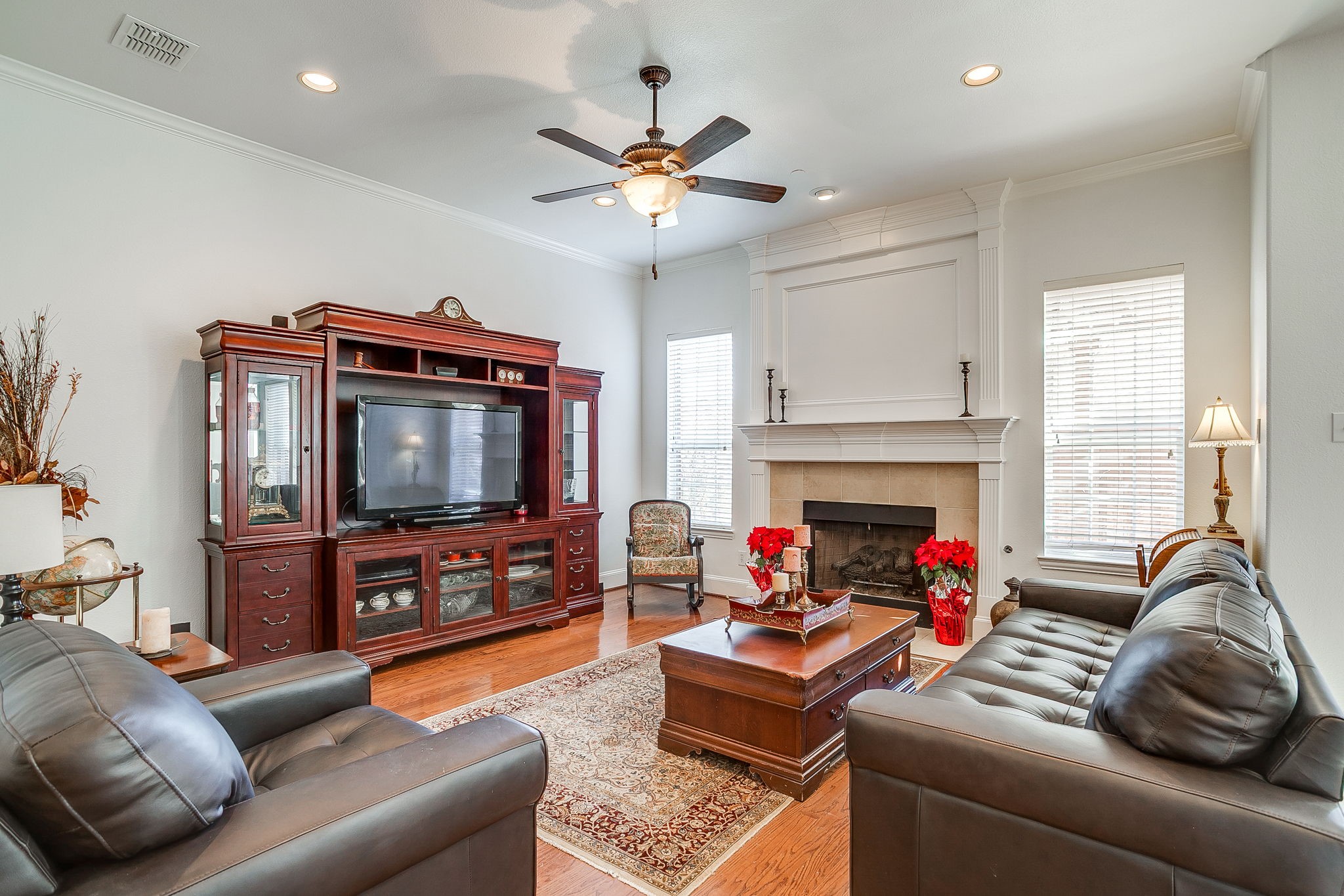 8216 Dogwood Lane Irving TX 75063