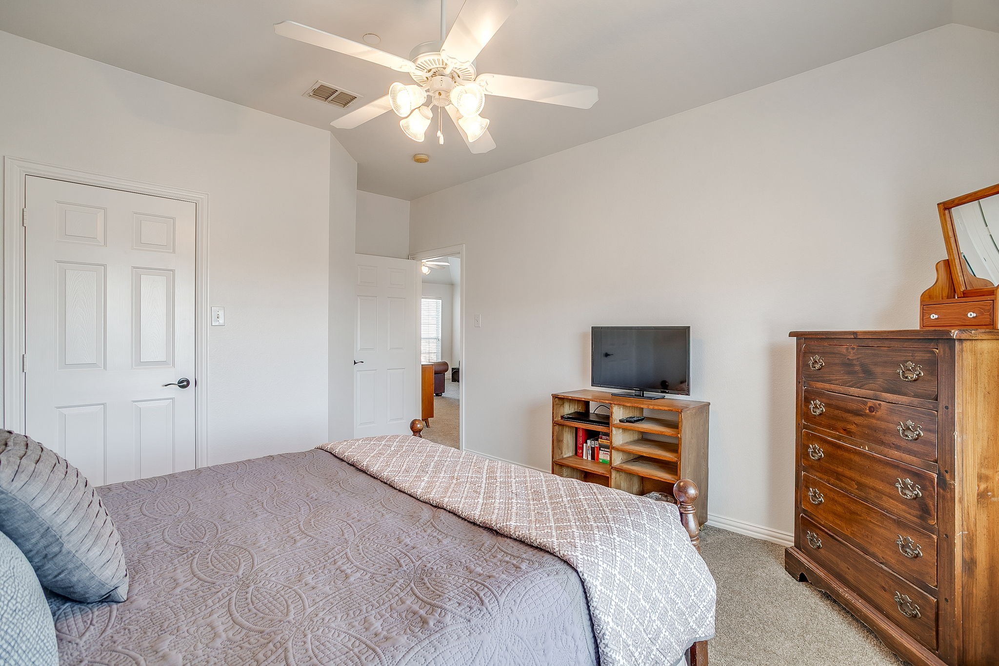 8216 Dogwood Lane Irving TX 75063