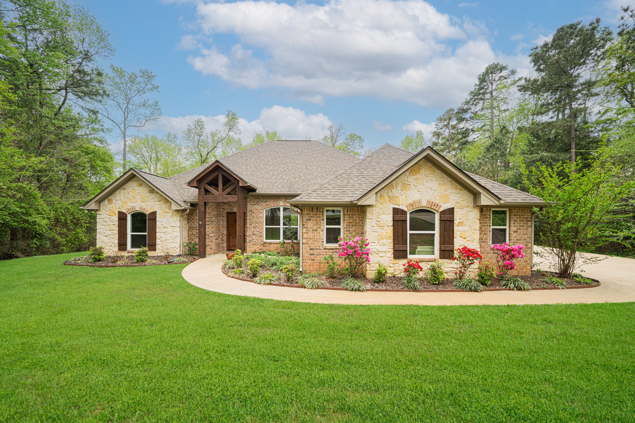 320 Fox Glove Lane Longview TX 75605