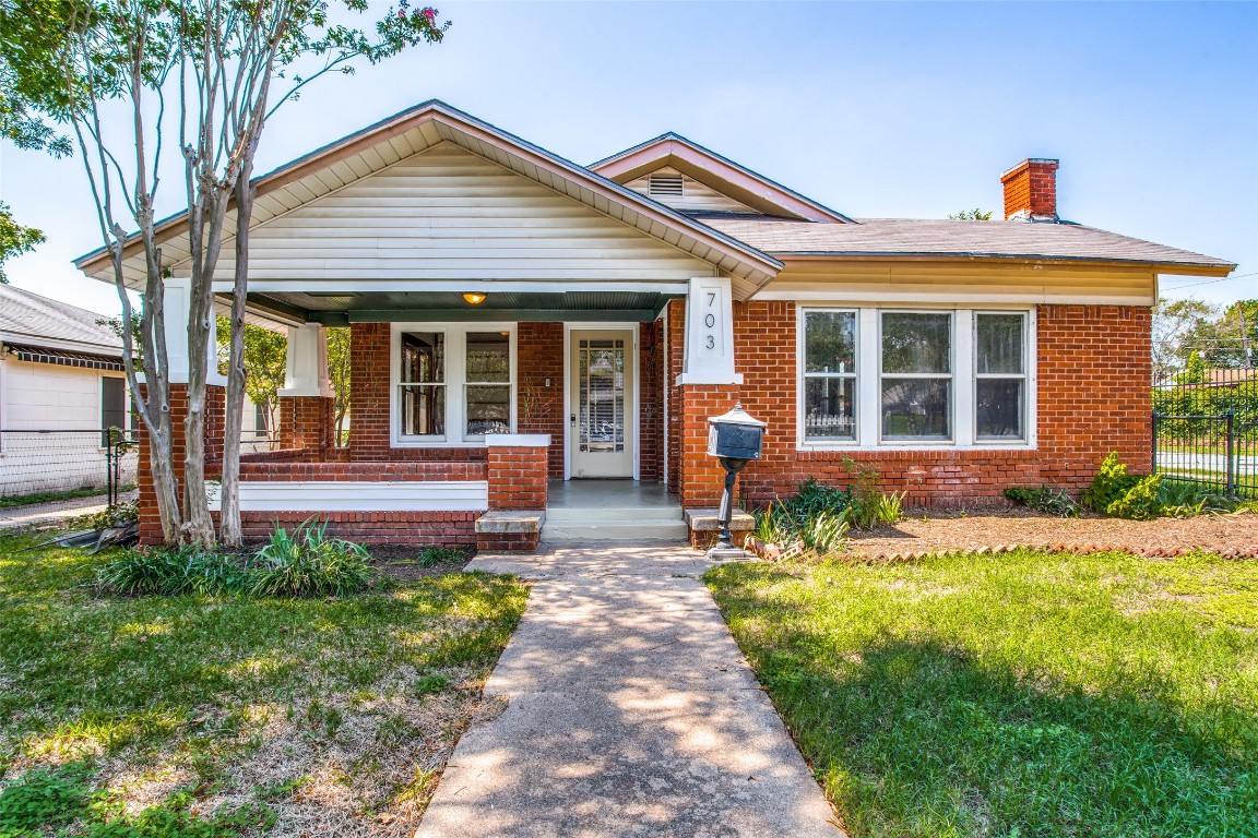 703 S Waverly Drive Dallas TX 75208