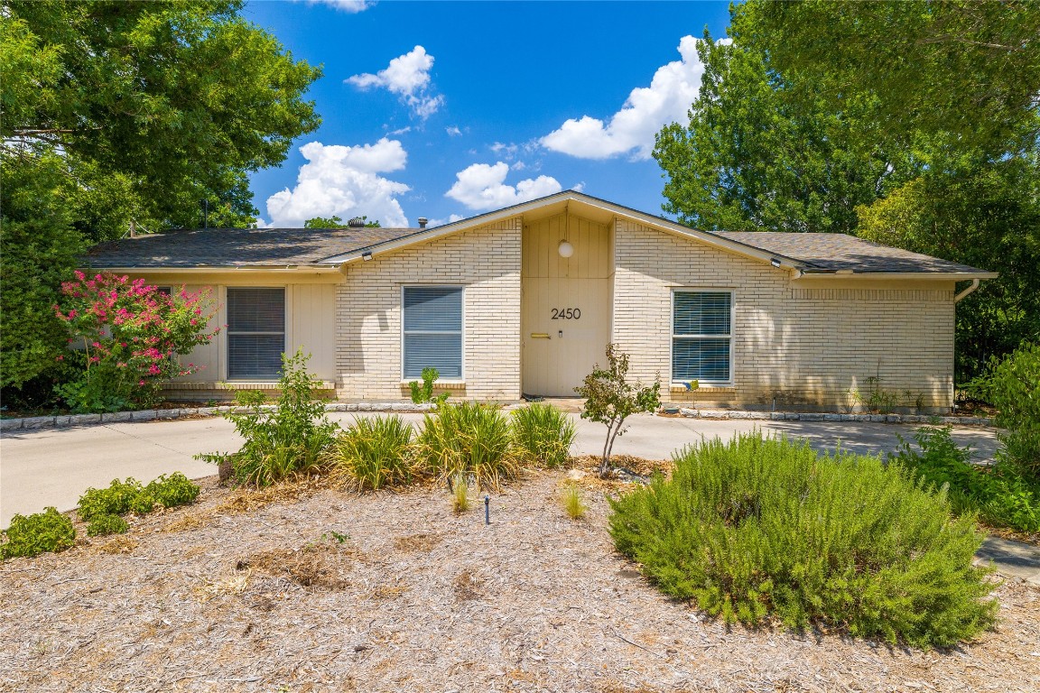 2450 Denbury Drive Fort Worth TX 76133