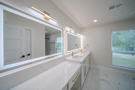 3505 Shady Brook Circle Garland TX 75043