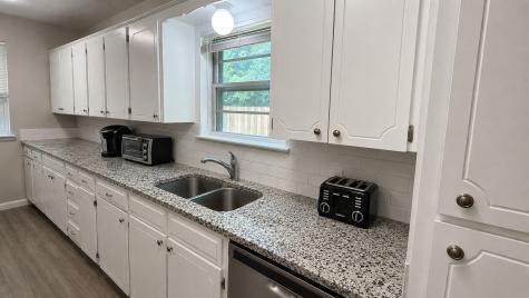 1204 Thannisch Court Arlington TX 76011