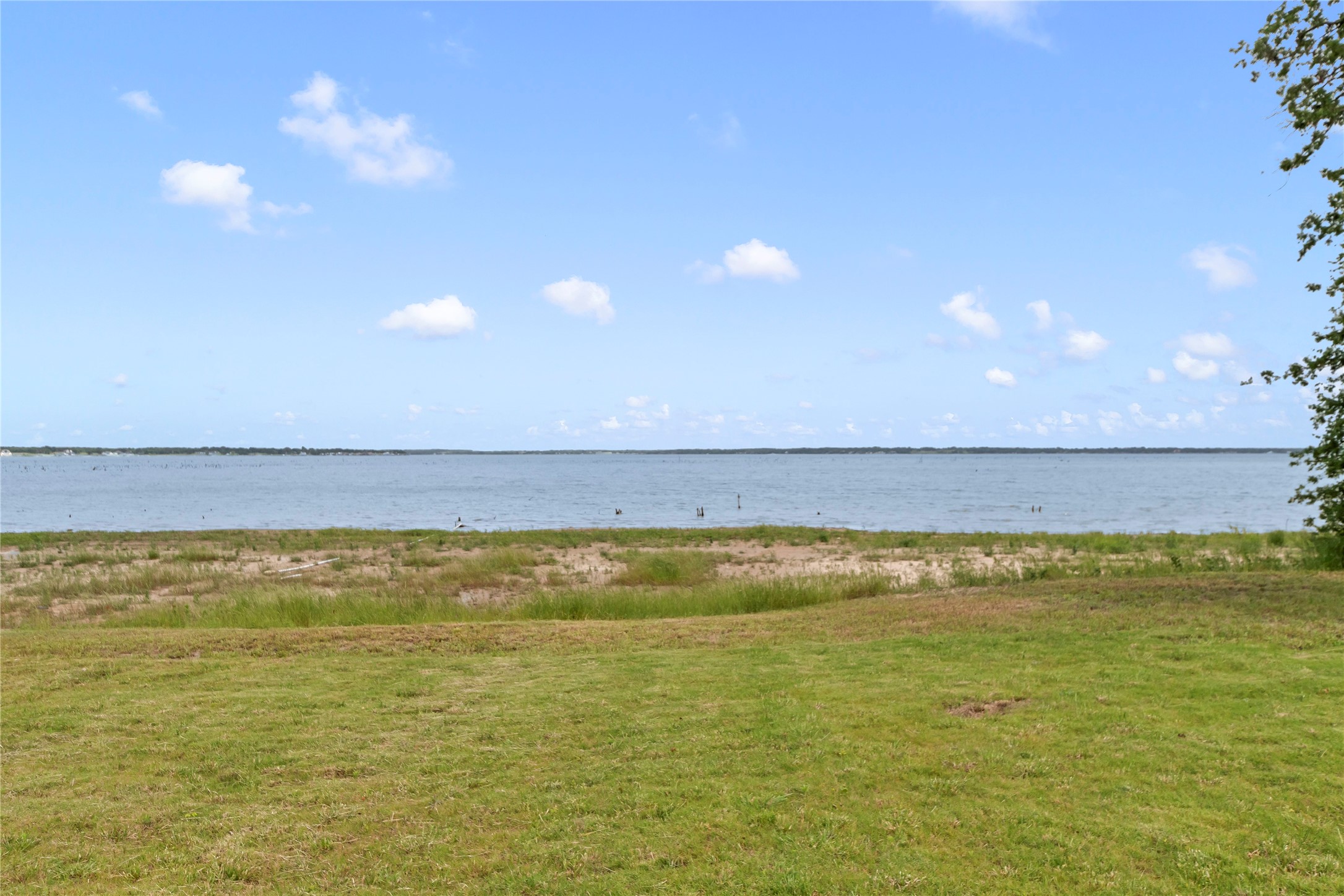 8983 Southern Shore Court Kemp TX 75143
