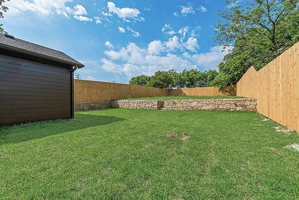 2311 Fatima Avenue Dallas TX 75241