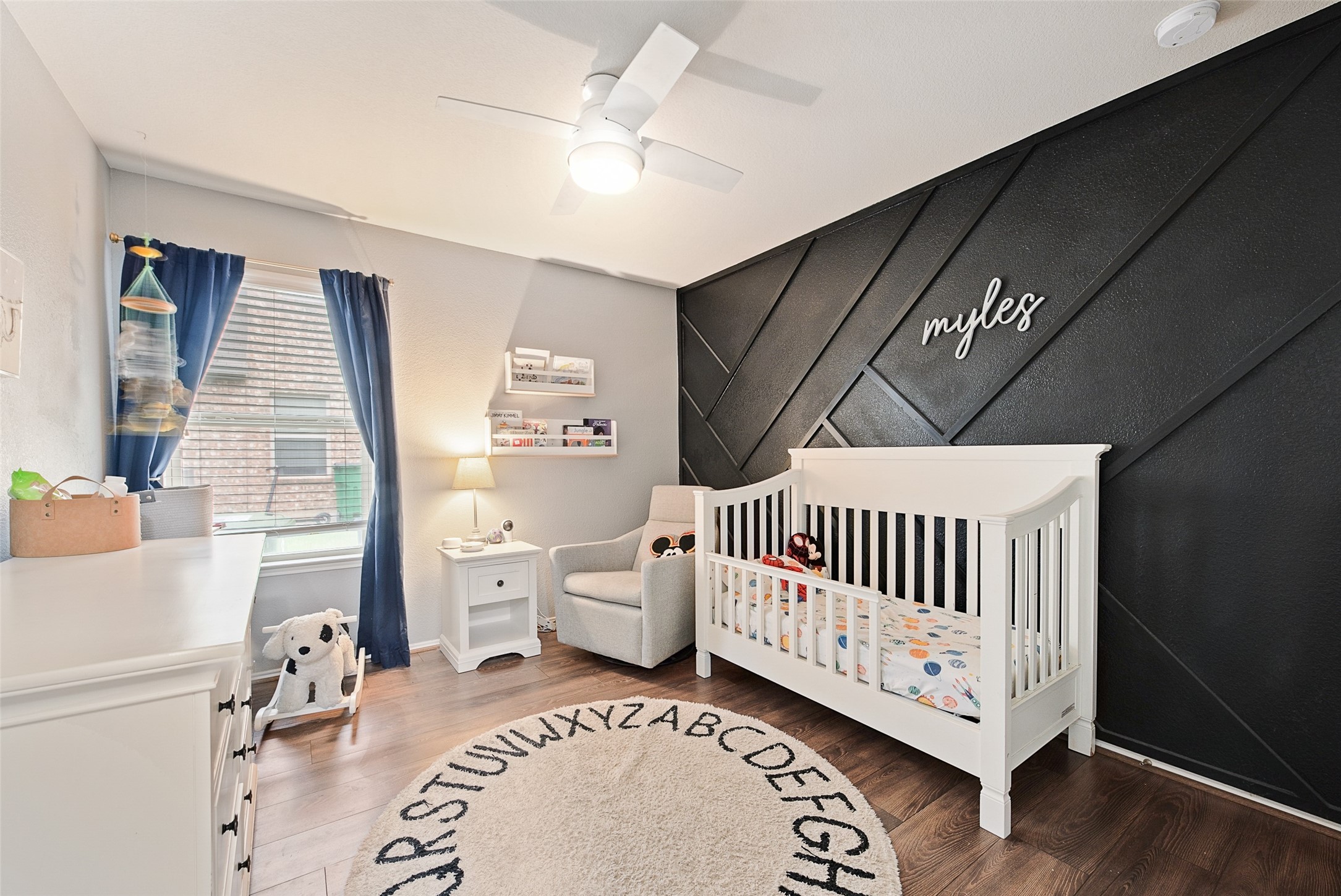 8221 Black Hills Trail Aubrey TX 76227