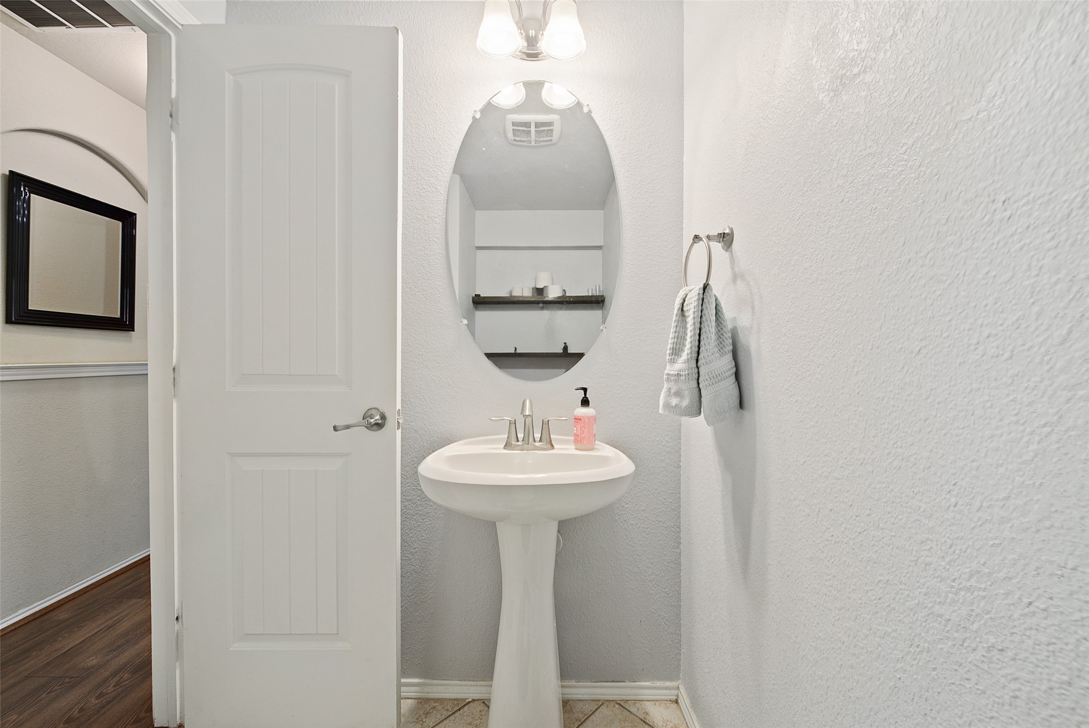 8221 Black Hills Trail Aubrey TX 76227