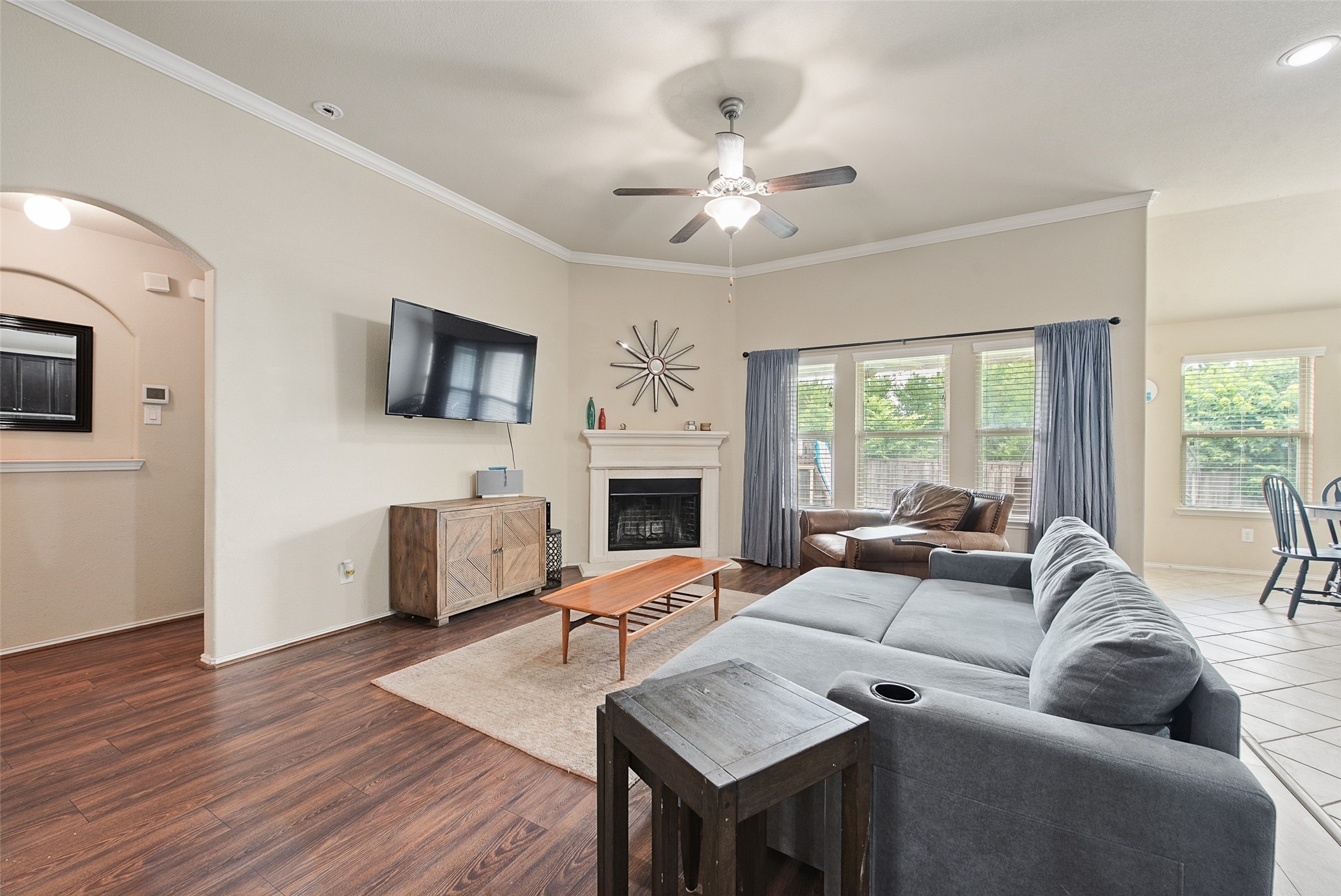 8221 Black Hills Trail Aubrey TX 76227