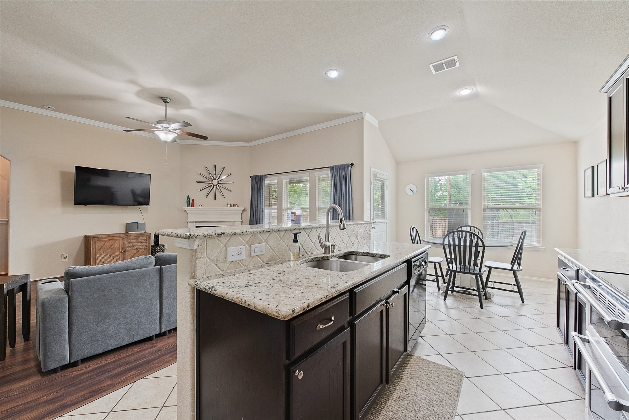 8221 Black Hills Trail Aubrey TX 76227