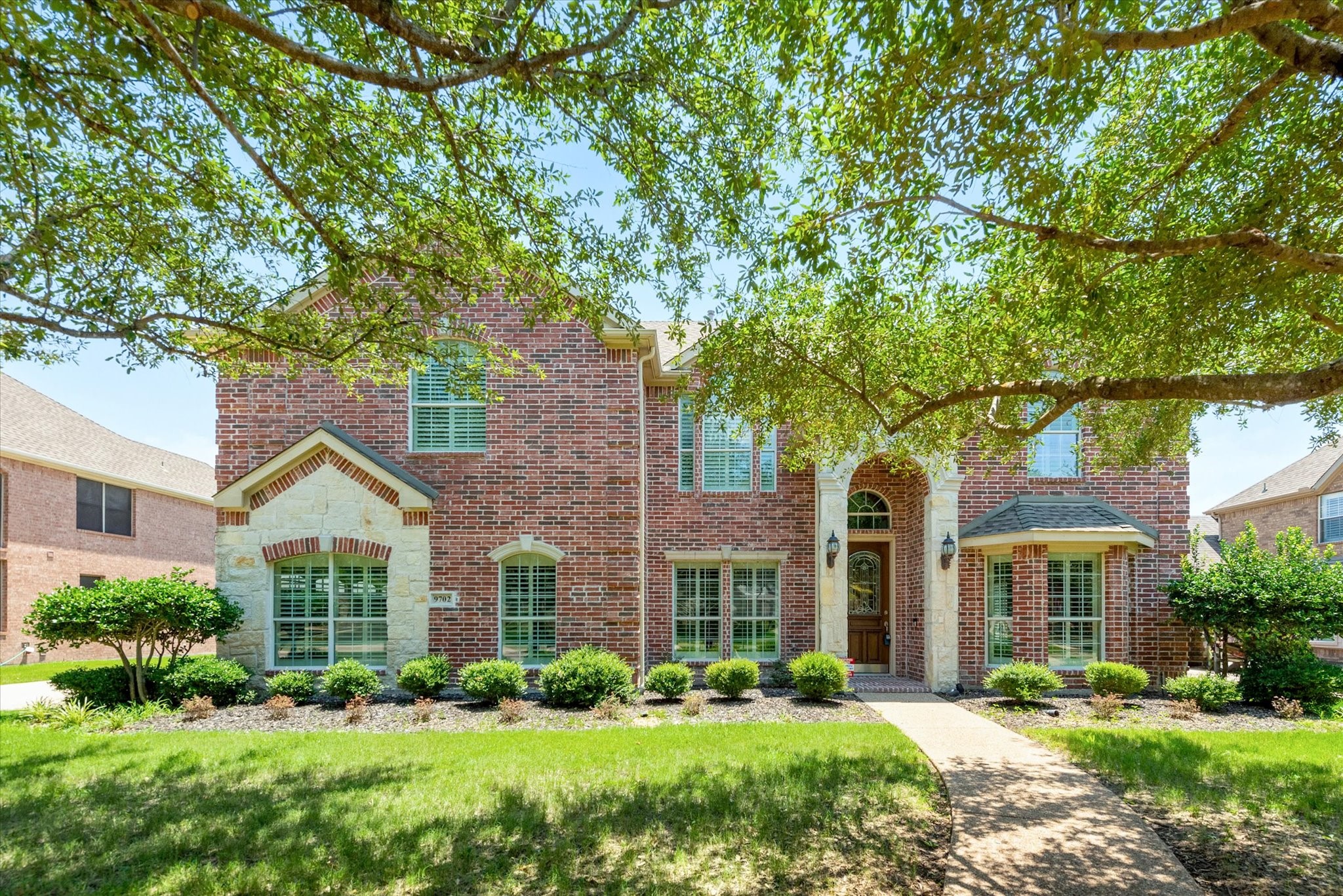 9702 Castleroy Lane Rowlett TX 75089