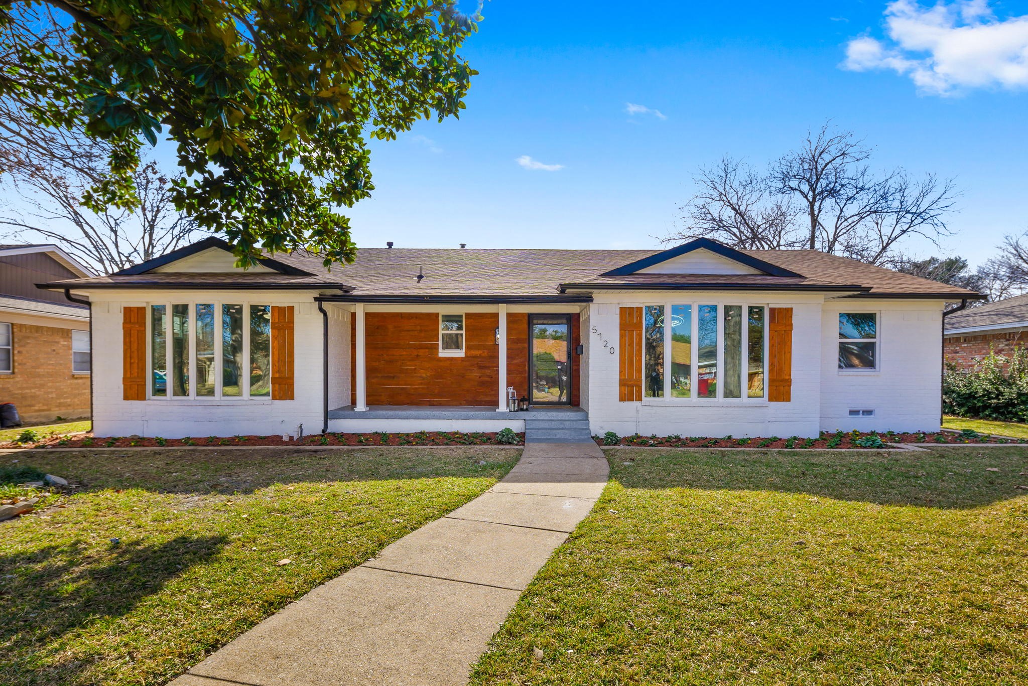 5720 Twineing Street Dallas TX 75227