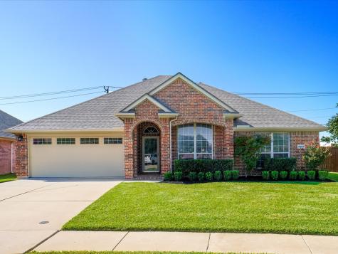 2604 Gray Rock Drive Fort Worth TX 76131