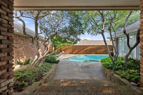 17209 Graystone Drive Dallas TX 75248
