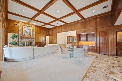 17209 Graystone Drive Dallas TX 75248