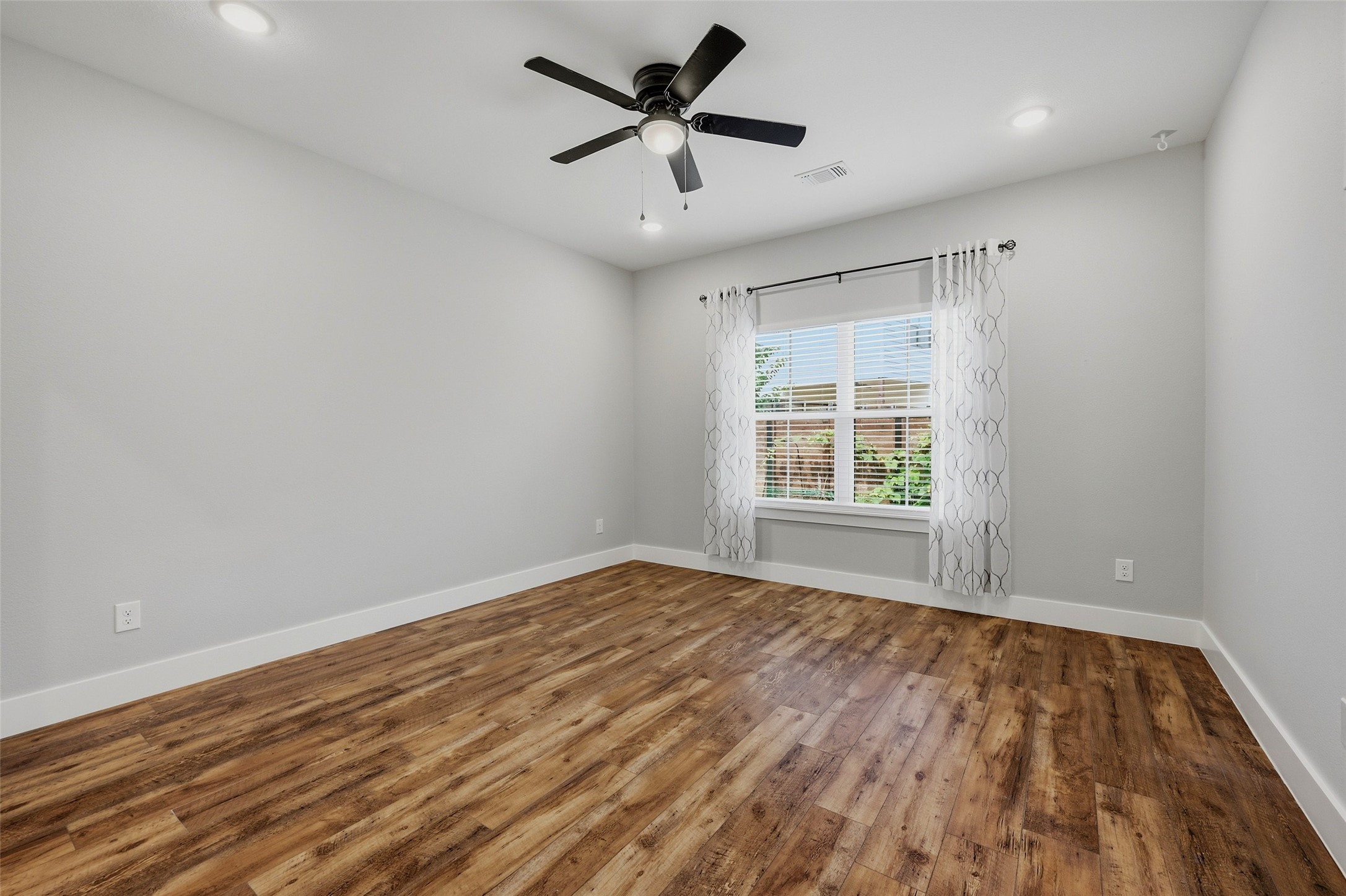 4919 Dry Creek Sherman TX 75092