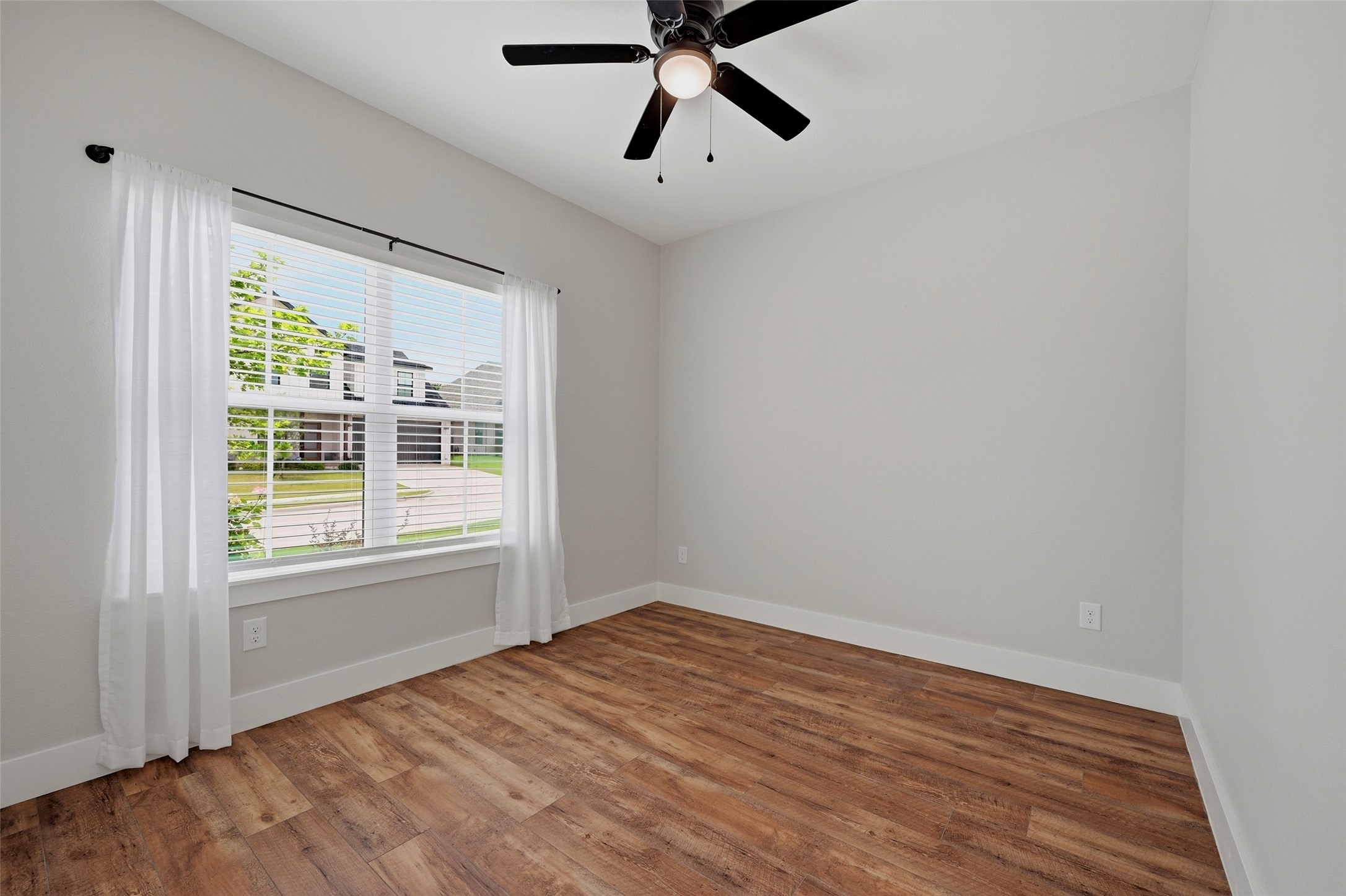 4919 Dry Creek Sherman TX 75092