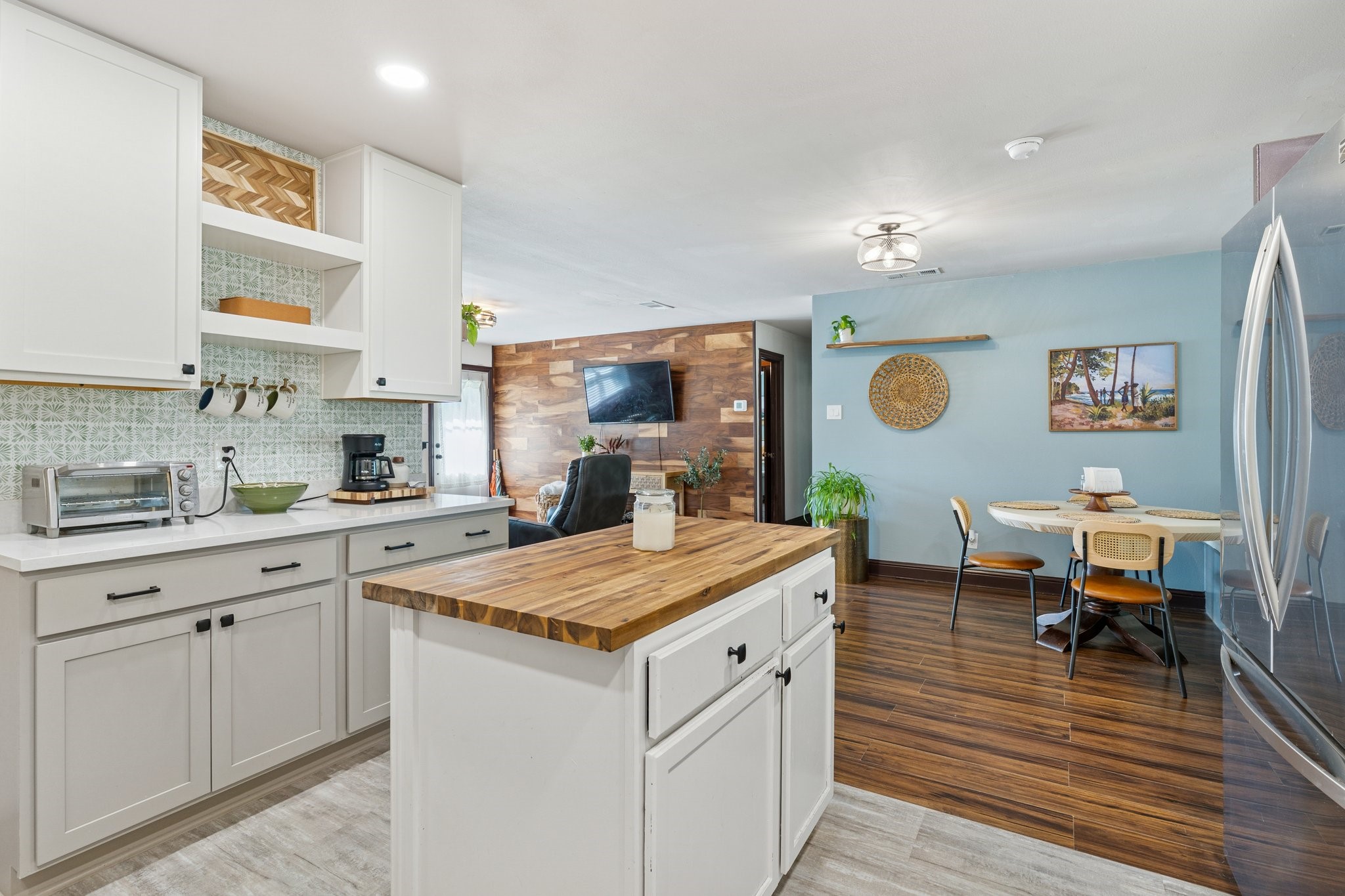 717 Forest Ridge Drive Garland TX 75042